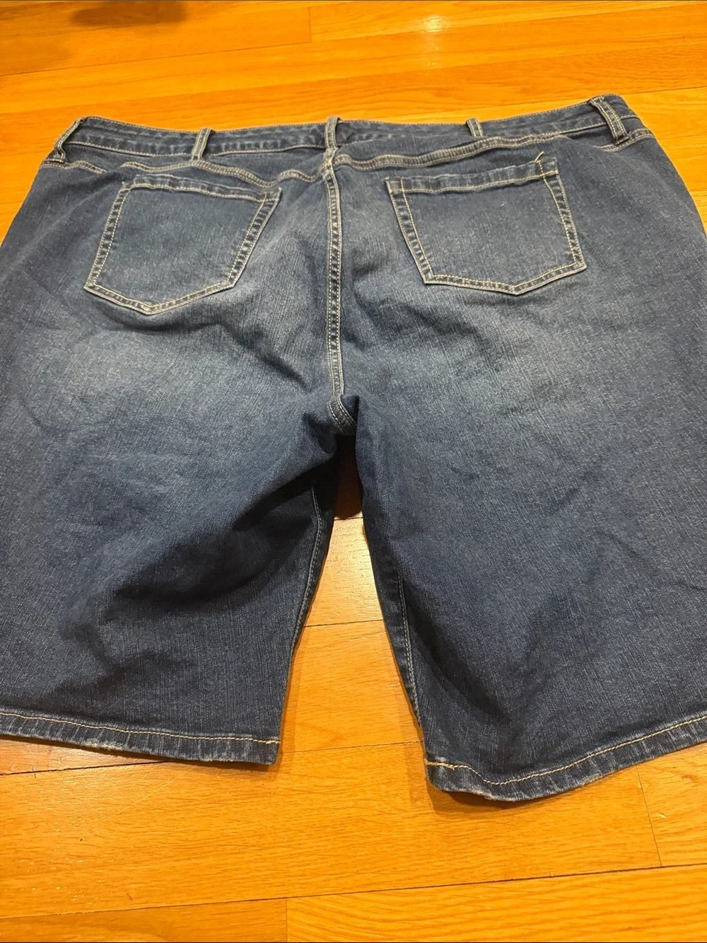 Torrid women’s jeans short size 24.